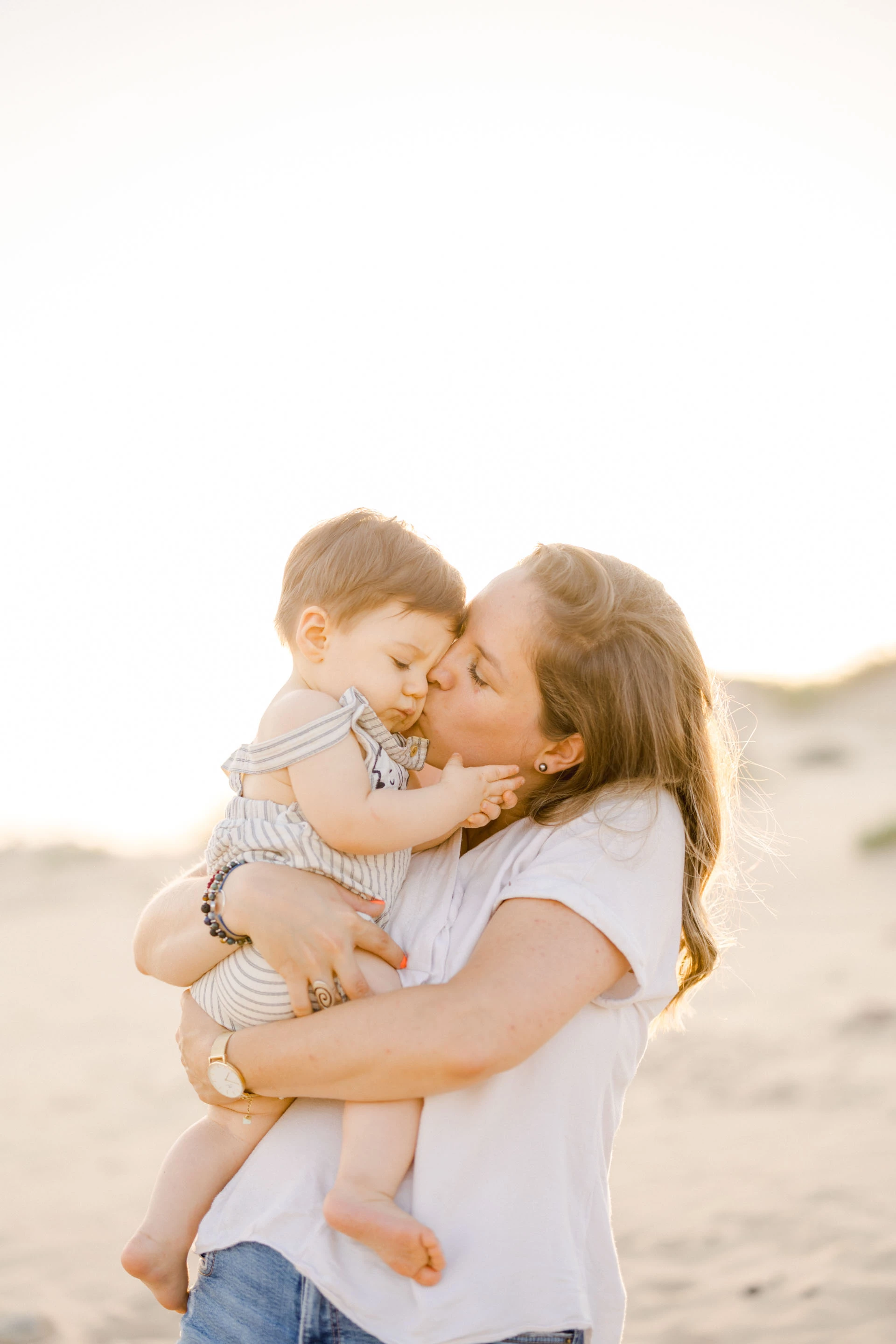 bonheur enfant amour jouer avec les enfants marron
